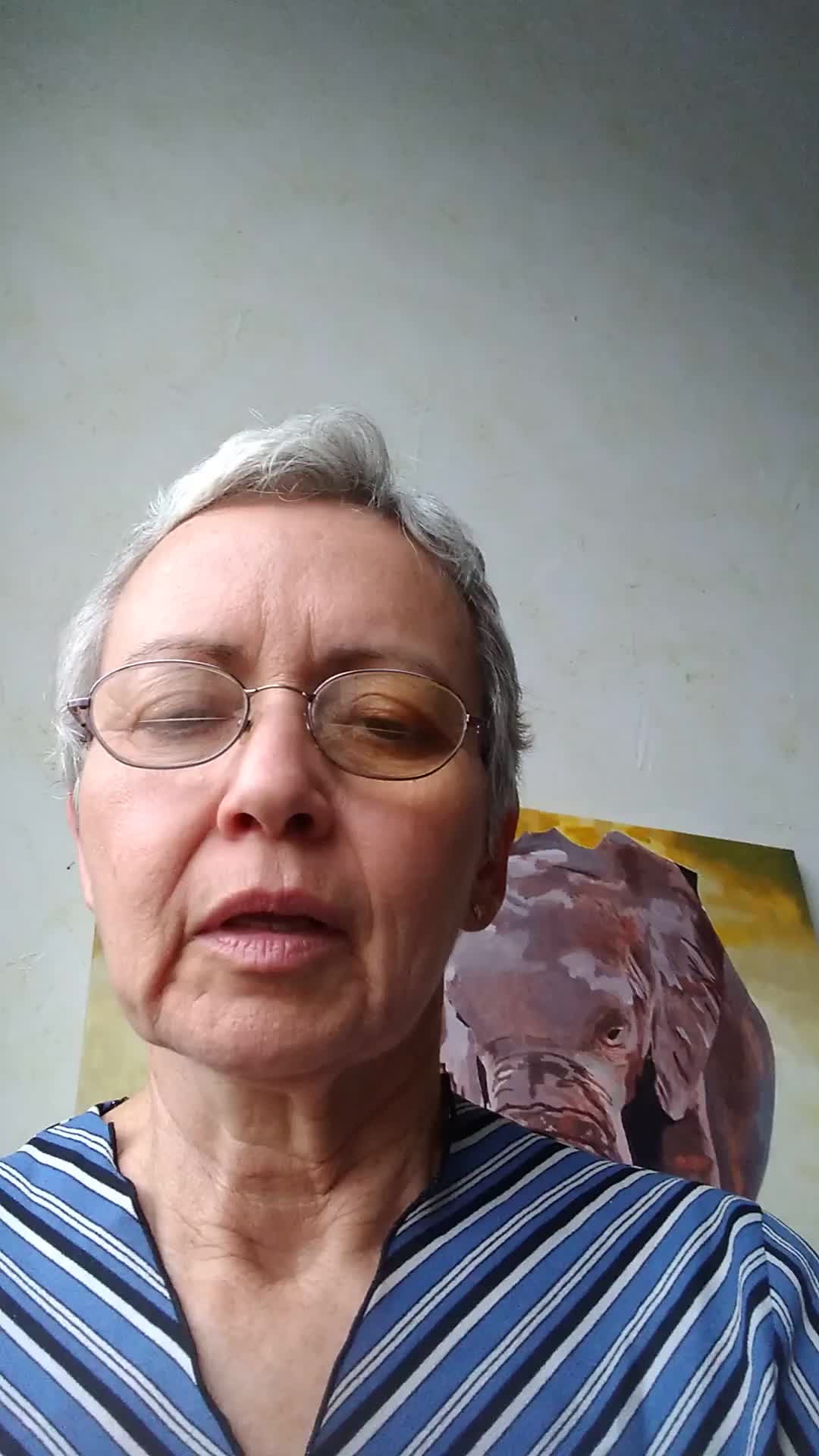 Elvia Gladys Bray de la Fuente . Vivo en Monterrey, N. L. Mex.  Soy Arquitecta. Tengo 58 años. Estoy buscando trabajo como Asesor Comercial o Auxiliar Administrativo. video thumbnail