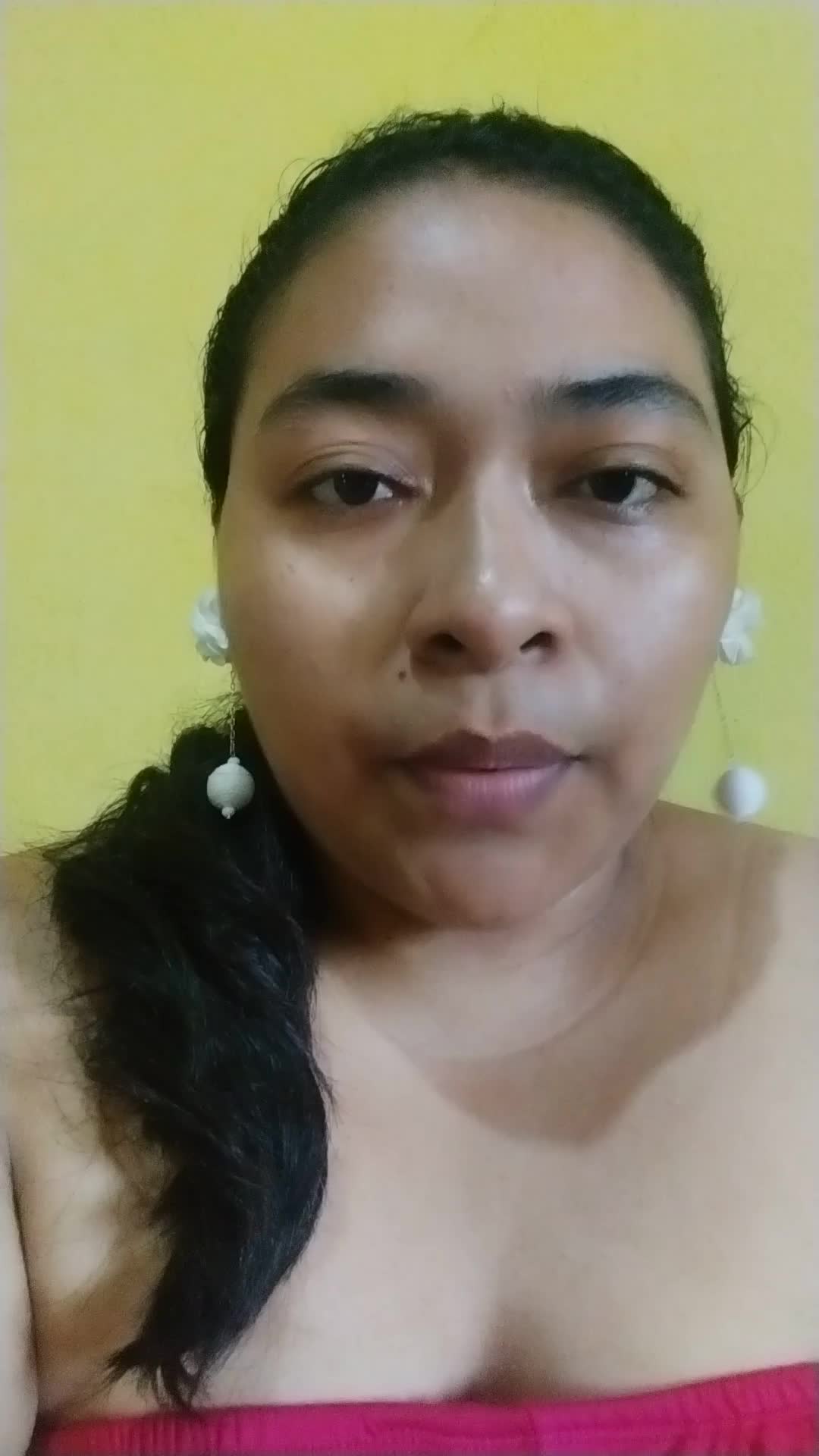 estefania vera video thumbnail