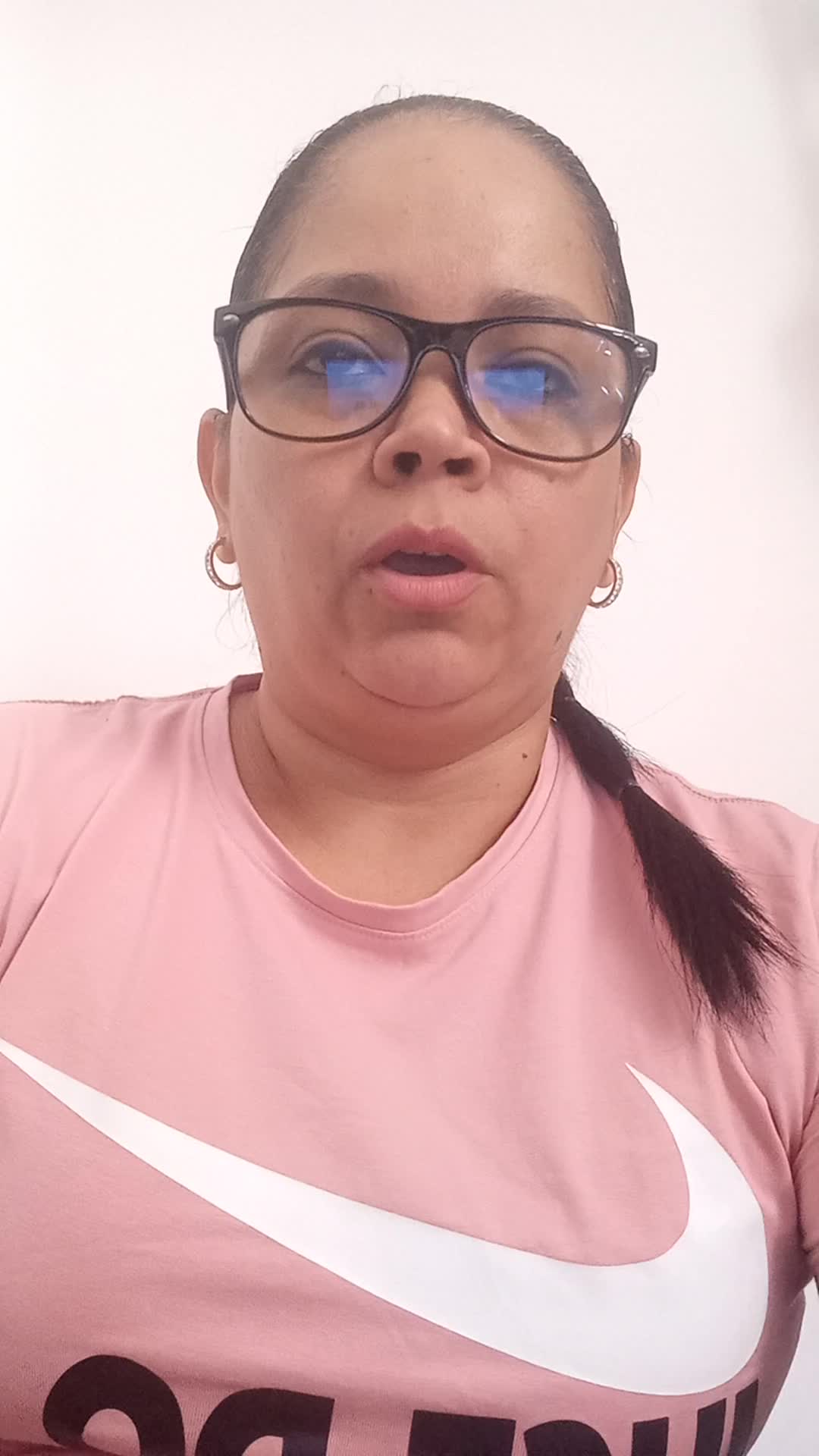 paola andrea paredes correa video thumbnail