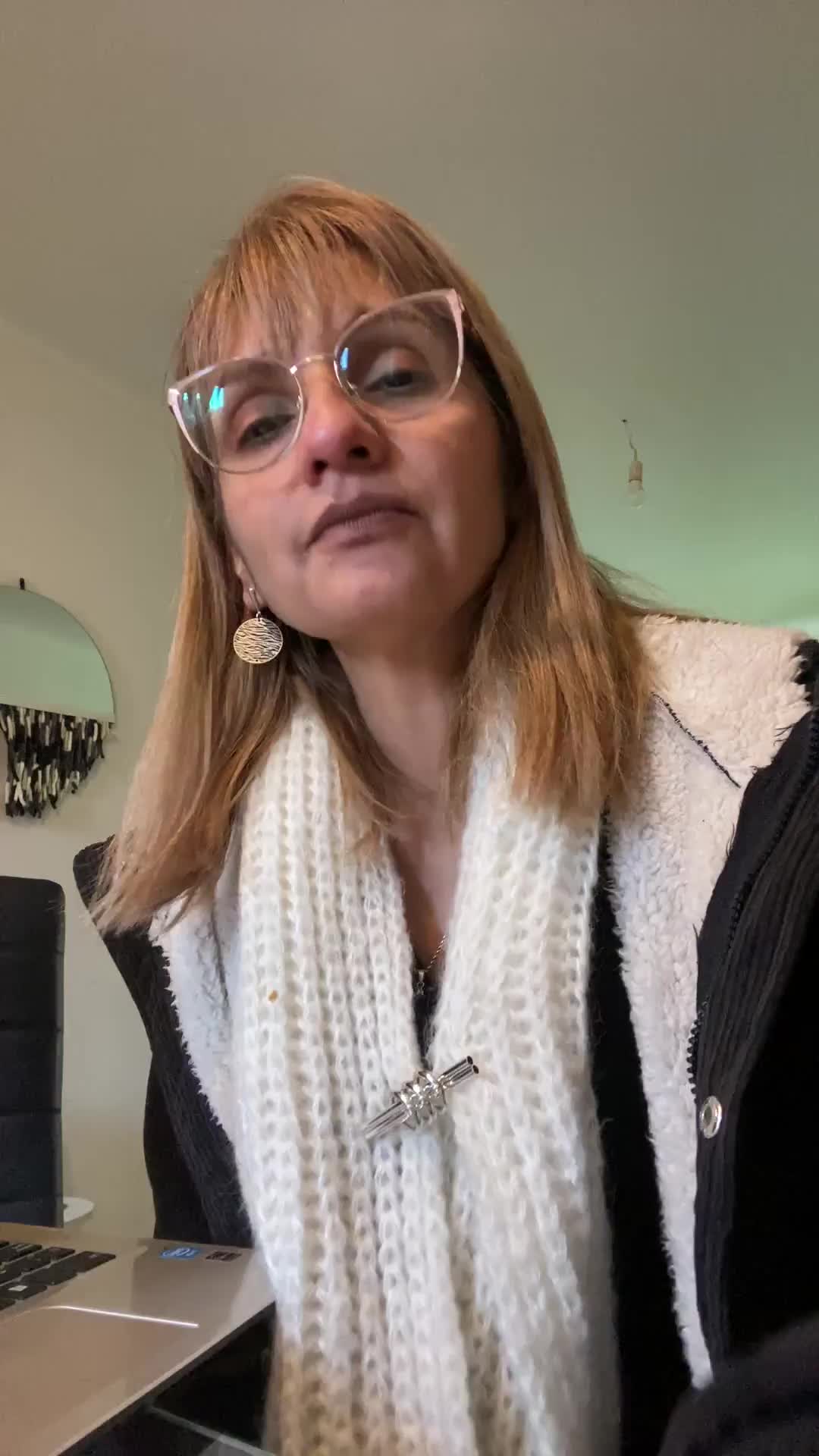 apple.com video thumbnail