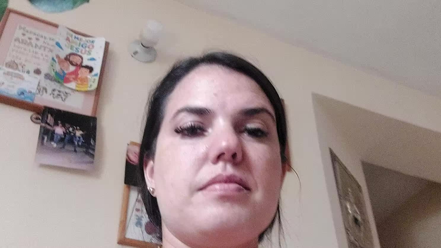 yiureska testa video thumbnail